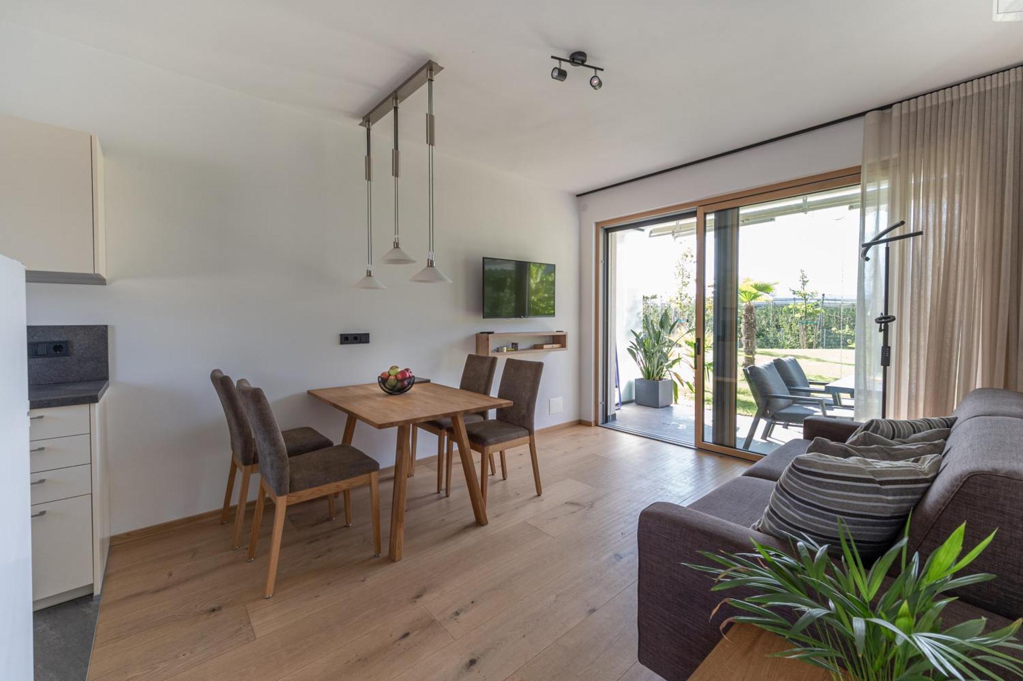 Garden Lodge Gargazzone Luaran gambar
